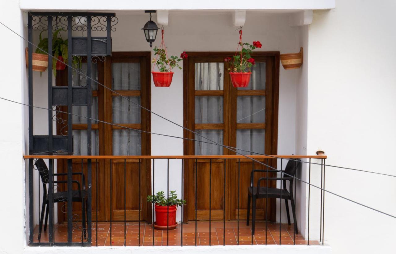 Apartamento 32 Juana De Arco Кито Екстериор снимка